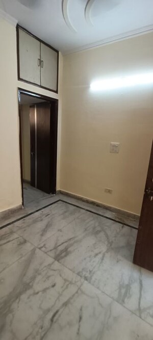Room in 1 BHK Builder Floor at Rohini Sector 8 – for Rent