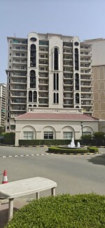 3 BHK + Pooja Room,Servant Room 1930 Sq.Ft. Apartment in DLF New Town Heights III