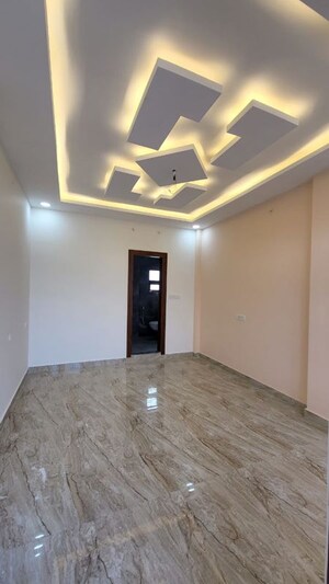Room in 3 BHK Villa at Nijampur Malhaur – for Sale