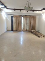 4 BHK + Servant Room 500 Sq.Yd. Builder Floor in Panchsheel Park