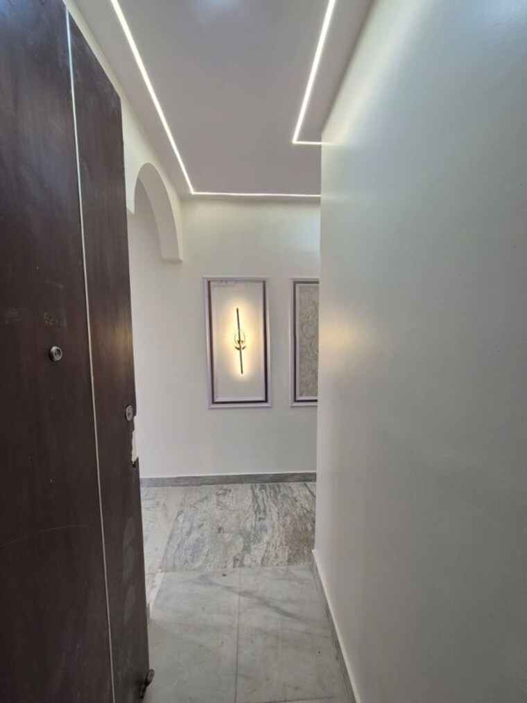 undefined, ramesh nagar 2 Bedroom 100 Sq.Yd. Builder Floor In Ramesh Nagar Delhi 10430900