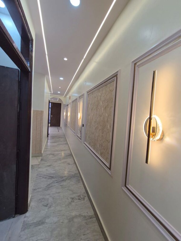 undefined, ramesh nagar 2 Bedroom 100 Sq.Yd. Builder Floor In Ramesh Nagar Delhi 10430900