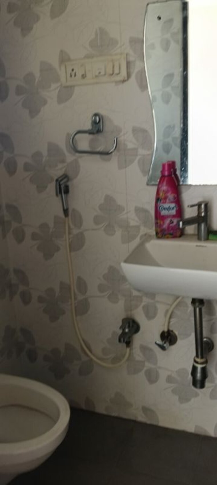 Bathroom, sunil-nivas-society 2 Bedroom 1000 Sq.Ft. Apartment In Andheri West Mumbai 10431331