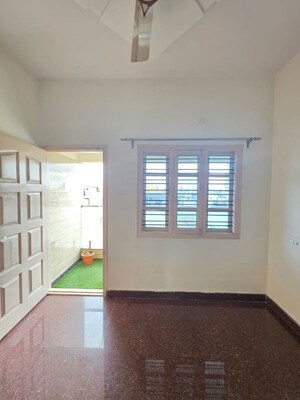Room in 2 BHK Builder Floor at Iti Layout – for Rent