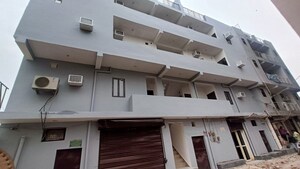  Pg For Rent in Rangpuri