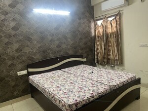 Bedroom in 3 BHK Builder Floor at Vipul World Floors, Sector 48 – for Rent