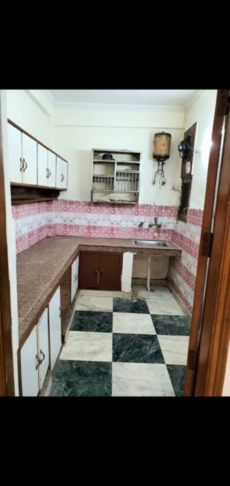 Kitchen, paryavaran complex 3 Bedroom 125 Sq.Ft. Builder Floor In Paryavaran Complex Delhi 10431353