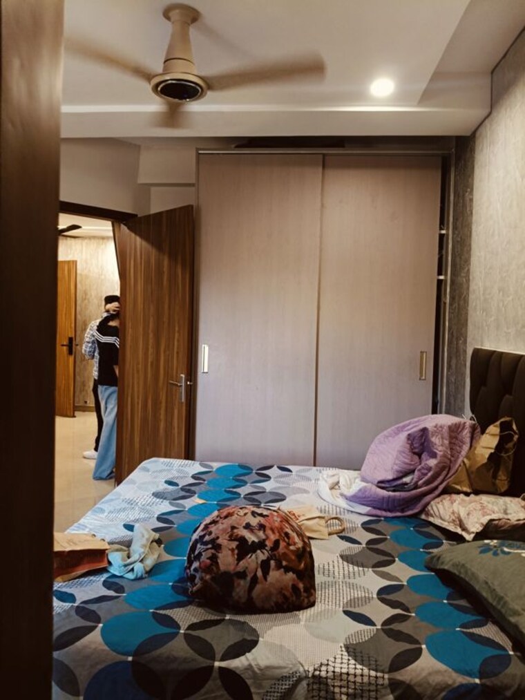 Bedroom, preet colony 3 Bedroom 1000 Sq.Ft. Builder Floor In Preet Colony Zirakpur 10431362