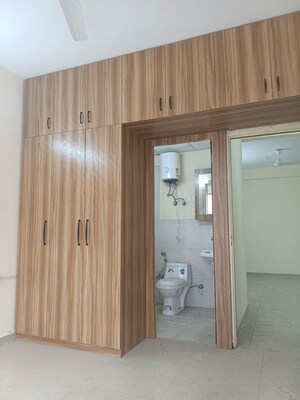 Room in 2 BHK Apartment at Pyramid Midtown, Sector 59 – for Rent