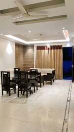 3 BHK 1800 Sq.Ft. Builder Floor in Ansal Plaza Gurgaon