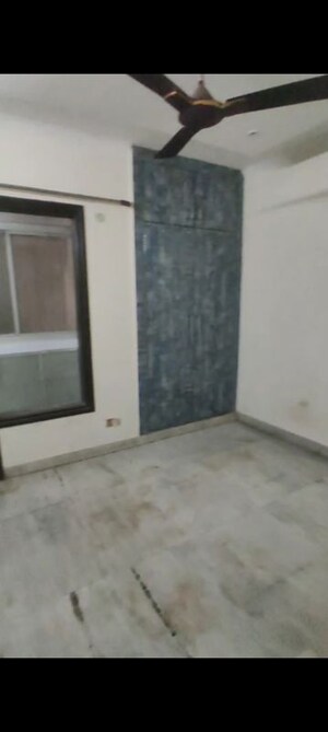 Room in 2 BHK Builder Floor at Vasant Kunj – for Rent