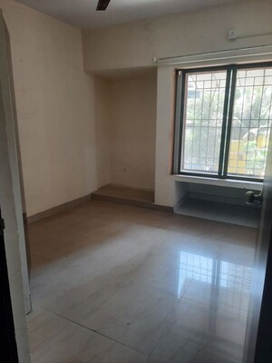 Room in 2 BHK Apartment at Harmony Residency Owale, Owale – for Rent
