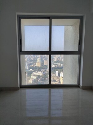 Room in 2 BHK Apartment at Lodha Primo, Parel – for Rent