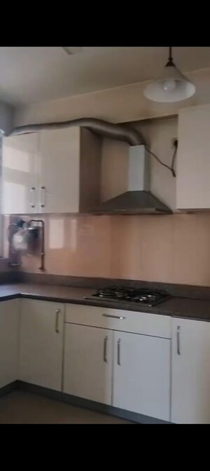 Kitchen in 3.5 BHK Apartment at Emaar Emerald Floors Premier, Sector 65 – for Rent