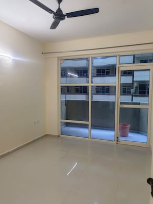 2 BHK Apartment For Rent in Pyramid Square 67A, Sector 67