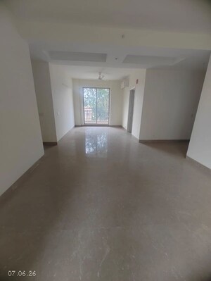 Room in 4 BHK Apartment at Bestech Park View Altura, Sector 79 – for Rent