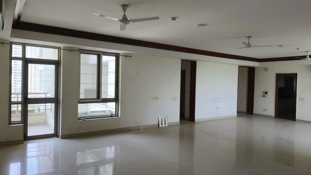 4 BHK + Pooja Room,Study Room 3639 Sq.Ft. Apartment in Jaypee Imperial Court