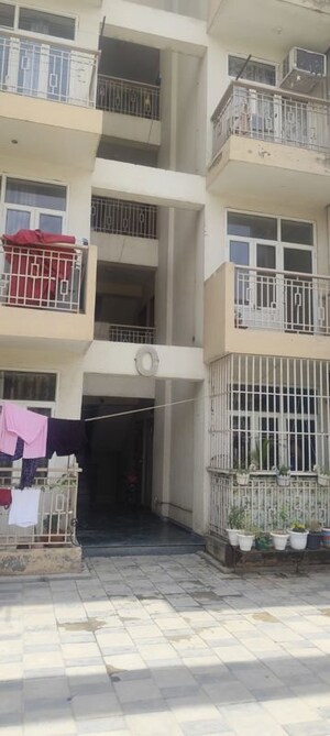 3.5 BHK Apartment For Rent in Microtek Greenburg, Sector 86