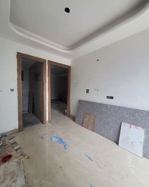 Room in 3 BHK Builder Floor at Green Fields Colony – for Sale