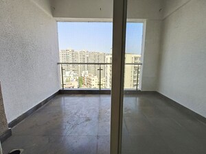 Room in 3 BHK Apartment at Global Precioso Apartment, Kharadi – for Rent