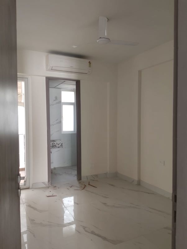 2 BHK + Basement 1100 Sq.Ft. Apartment in Signature Global City