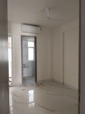 2 BHK Apartment For Rent in Signature Global City, Sector 37d