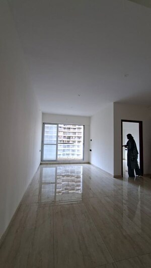 Room in 2 BHK Apartment at Sairama Signature, Kharghar – for Rent