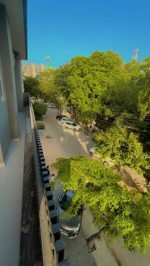 1 BHK Builder Floor – Garden View at Sector 48 - for Rent