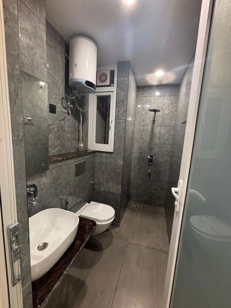 Bathroom, sector 48 1 Bedroom 754 Sq.Ft. Builder Floor In Sector 48 Gurgaon 10431542