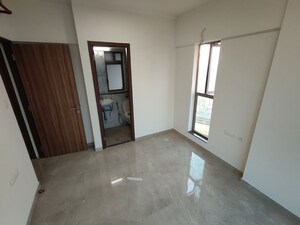 Room in 1 BHK Apartment at Sheth Irene, Malad West – for Rent