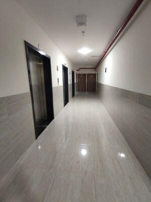 Room in 1 BHK Apartment at Sheth Irene, Malad West – for Rent