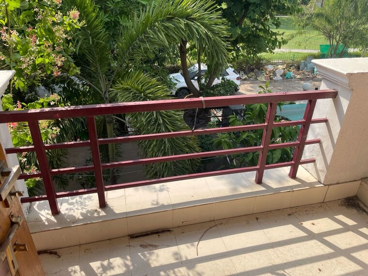 Balcony, ansal-api-palm-floors 3.5 Bedroom 3200 Sq.Ft. Villa In Sushant Golf City Lucknow 10431554