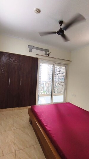 Bedroom in 2 BHK Apartment at Gaur City 7th Avenue, Sector 4 Greater Noida – for Rent