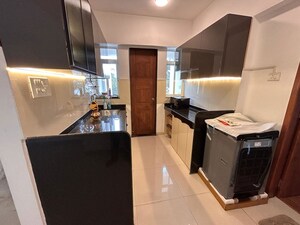 Team Area in 2 BHK Apartment at Kothrud – for Sale