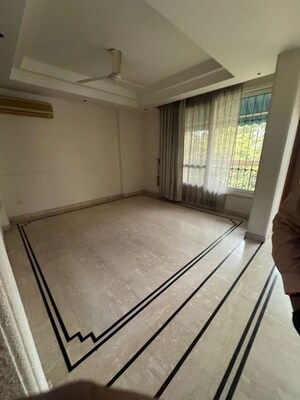 2 BHK Builder Floor For Sale in East Of Kailash