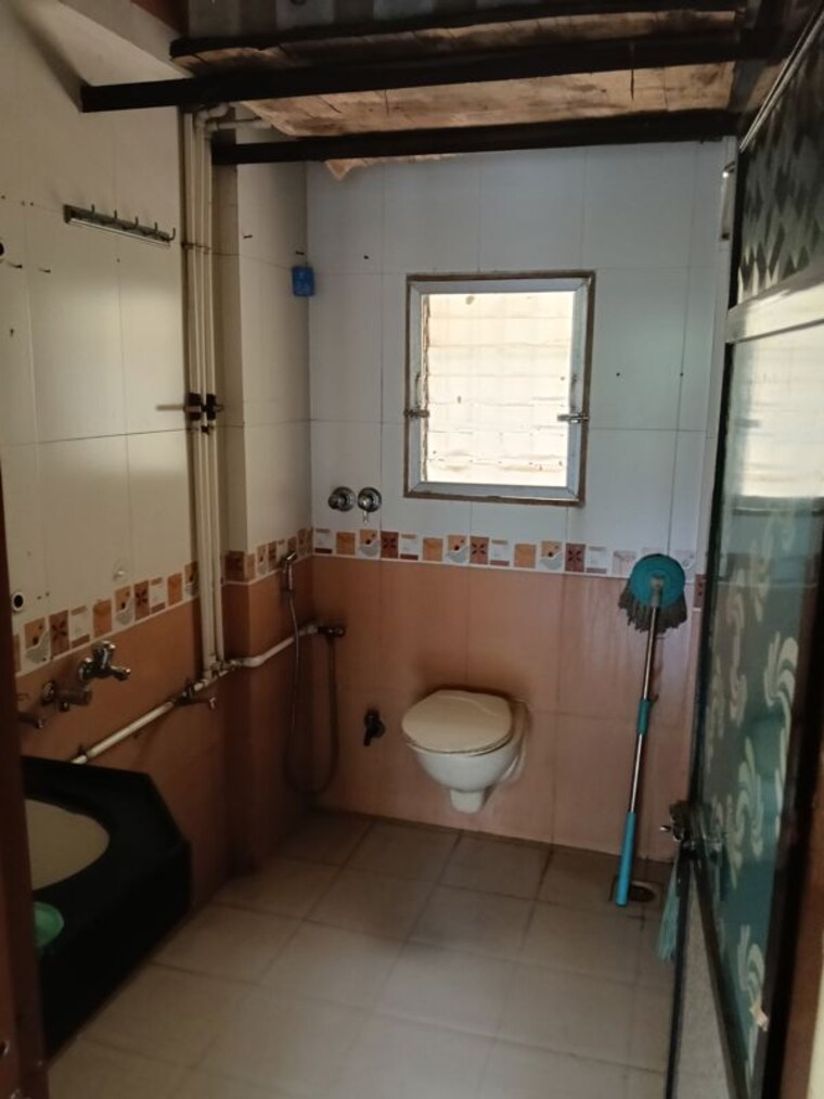 Bathroom, indraprastha-complex-kalyan-west 2 Bedroom 1060 Sq.Ft. Apartment In Kalyan West Thane 10431589