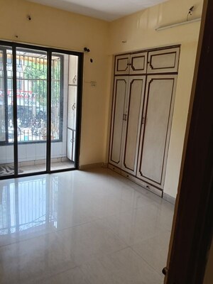 Room in 2 BHK Apartment at Indraprastha Complex Kalyan West, Kalyan West – for Rent