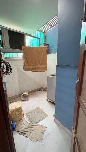 Kitchen in 1 BHK Builder Floor at Sector 40 – for Rent