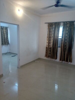 Room in 2 BHK Apartment at Sector 49 – for Sale