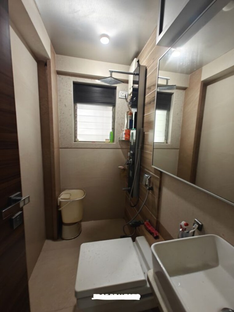 Bathroom, rajshree-clover-mumbai 3 Bedroom 1000 Sq.Ft. Apartment In Tilak Nagar Mumbai 10431625