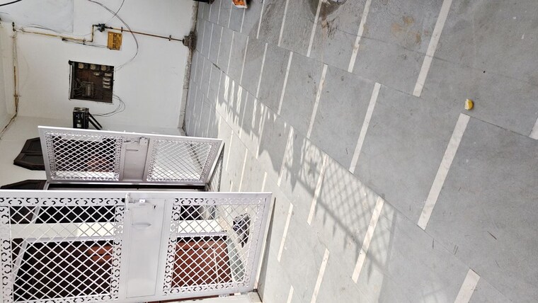 Balcony, ansal-plaza-chiranjiv-vihar 6 Bedroom 211 Sq.Yd. Independent House In Chiranjiv Vihar Ghaziabad 10431591