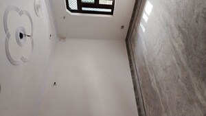 Building Lobby in 6 BHK Independent House at Ansal Plaza Chiranjiv Vihar, Chiranjiv Vihar – for Sale