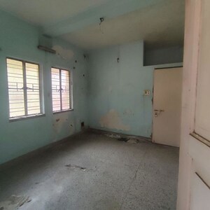 Room in  Apartment at Laskarpur – for Sale