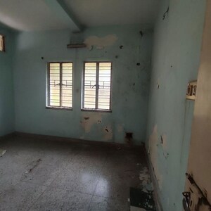 Room in  Apartment at Laskarpur – for Sale