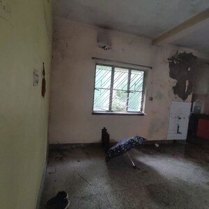 Room in  Apartment at Laskarpur – for Sale