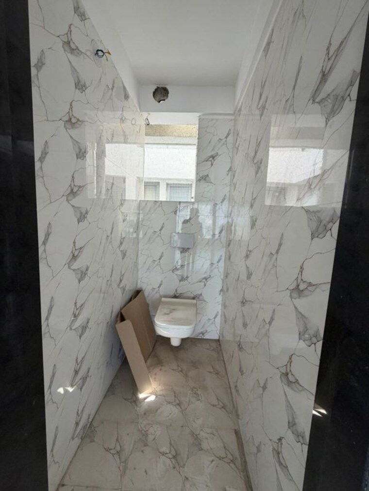 Bathroom, marvel-selva-ridge-estate-apartments 4 Bedroom 4000 Sq.Ft. Apartment In Bavdhan Pune 10431634