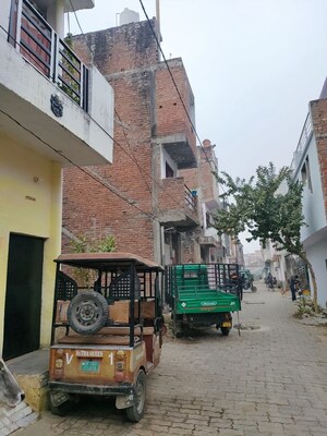  Independent House – Exterior View View at Kanpur University - for Sale