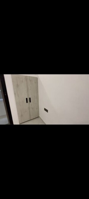 Room in 1 BHK Builder Floor at Mehrauli – for Rent