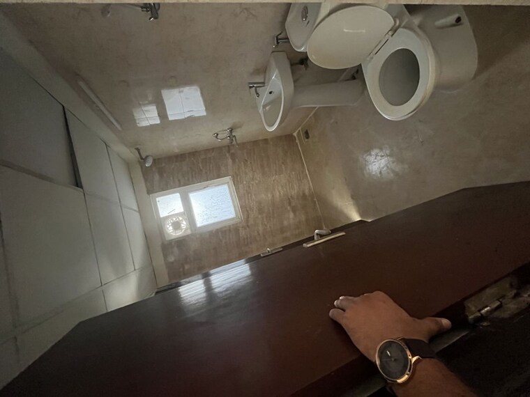 Bathroom, amrapali-terrace-homes 3 Bedroom 20250 Sq.Ft. Apartment In Tech Zone 4 Greater Noida Greater Noida 10431694