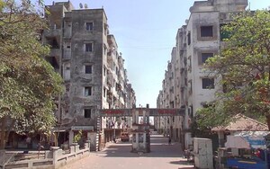  Apartment For Sale in Sayan